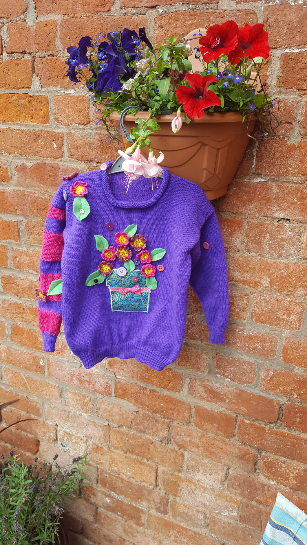 childs twiddle jumper