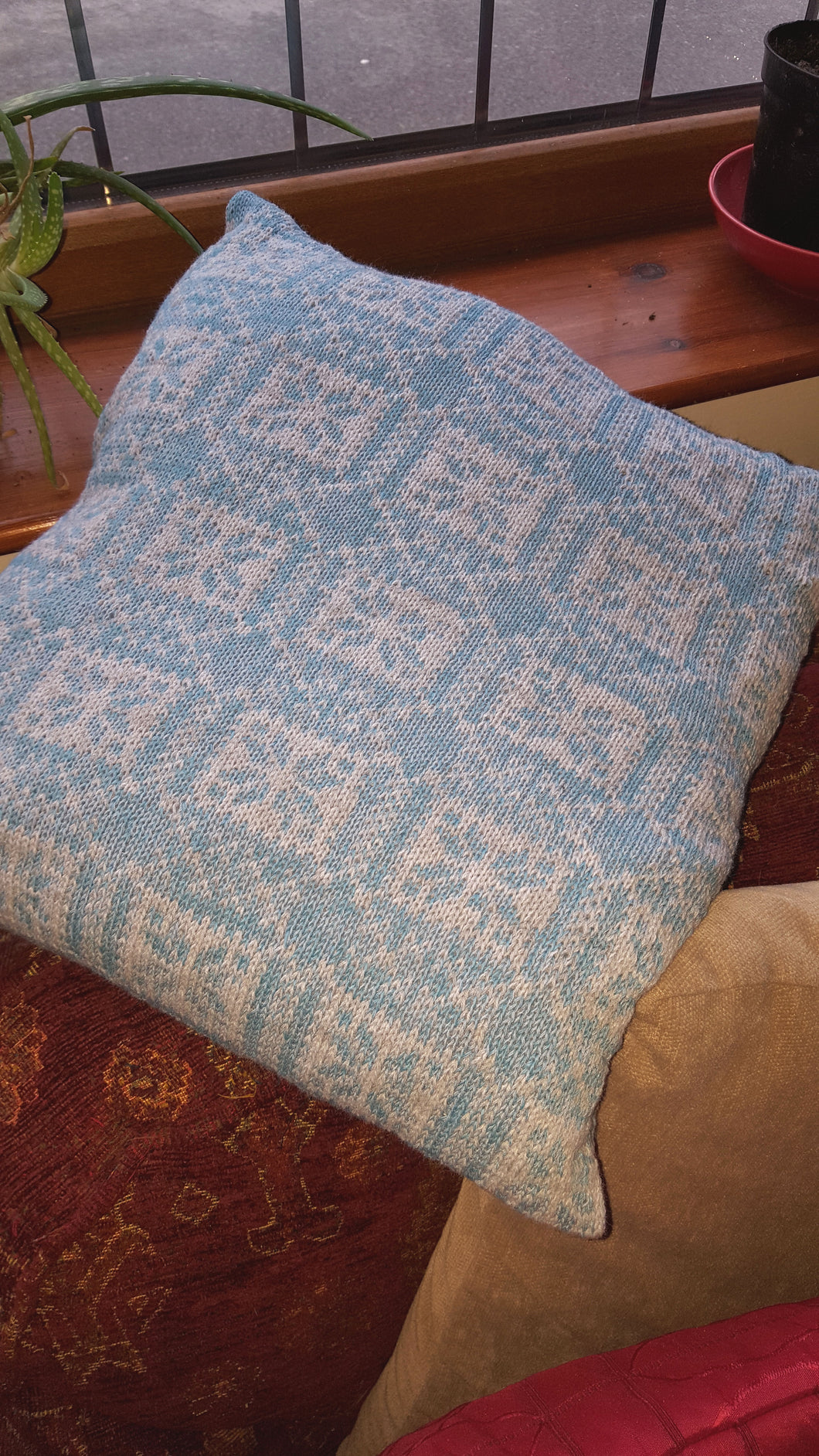 Nordic boxed star fair isle cushion