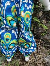 elasticated ankle cuffs