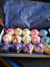 Themed sample boxes,  15 individually wrapped sample wax melts.