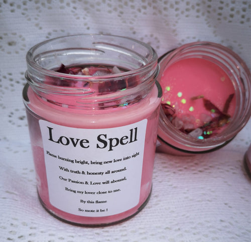 Love Spell, soy wax candle, scented and coloured for candle magic, 190ml.