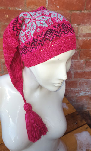 magenta & burgundy ski hat
