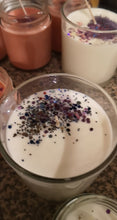 300ml scented candle, soy wax 50+ hour burn,