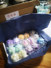 Sample boxes 8  different fragrances, wax melts, soy wax