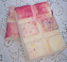 75g soy wax melt, snap bar larger size, hand poured.
