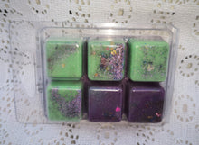 Clam shell pods, wax melts in scent intense soy wax 100g approximate weight