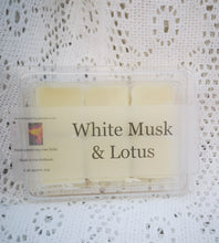 Clam shell pods, wax melts in scent intense soy wax 100g approximate weight