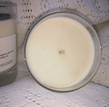 300ml scented candle, soy wax 50+ hour burn,