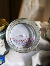 Dungeons & Dragons themed candle, add drama to your game play, enhance the fantasy.