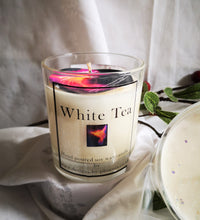 300ml scented candle, soy wax 50+ hour burn,