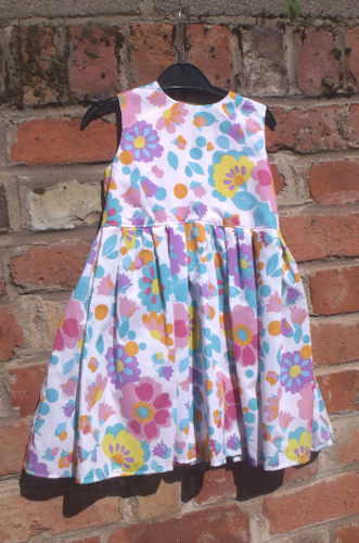 Handmade, girls dress, Polycotton floral print, size to fit age 5 approx