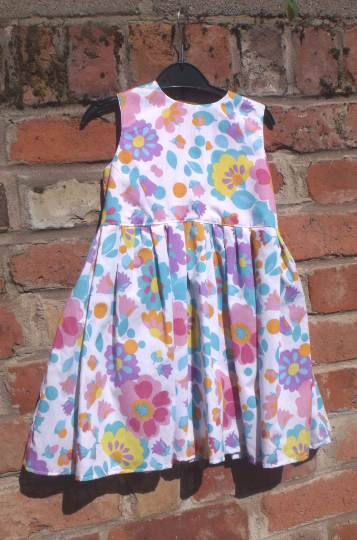 Handmade, girls dress, Polycotton floral print, size to fit age 5 approx